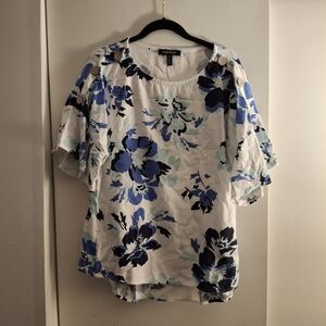 Ellen Tracy Women's Blue and White Linen Floral Blouse